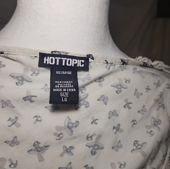 Top - Picture 2 of 6